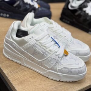 LV TRAINER whie