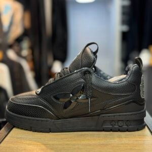 LV SKATE black